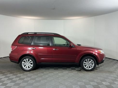 Used 2011 Subaru Forester 2.5X Limited image 4