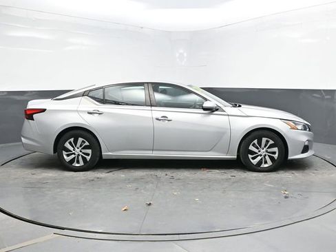 Used 2021 Nissan Altima 2.5 S image 8