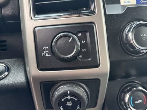 Used 2020 Ford F150 Lariat image 16