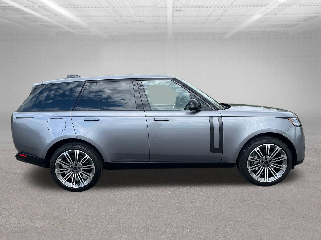 Certified 2026 Land Rover Range Rover SE AWD/4WD image 6