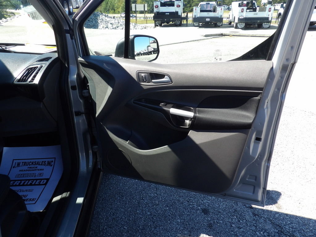 Used 2023 Ford Transit Connect XLT FWD image 35