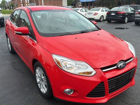 Used 2012 Ford Focus SEL FWD image 3