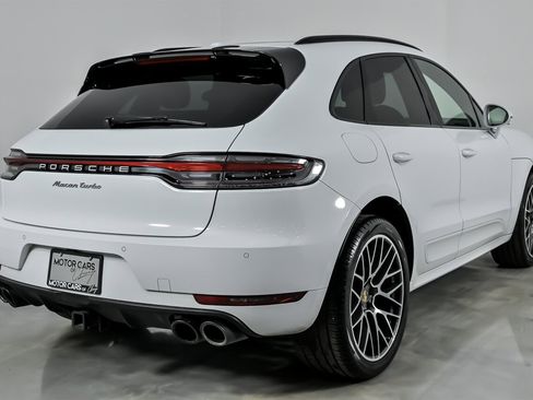 Used 2020 Porsche Macan Turbo image 12