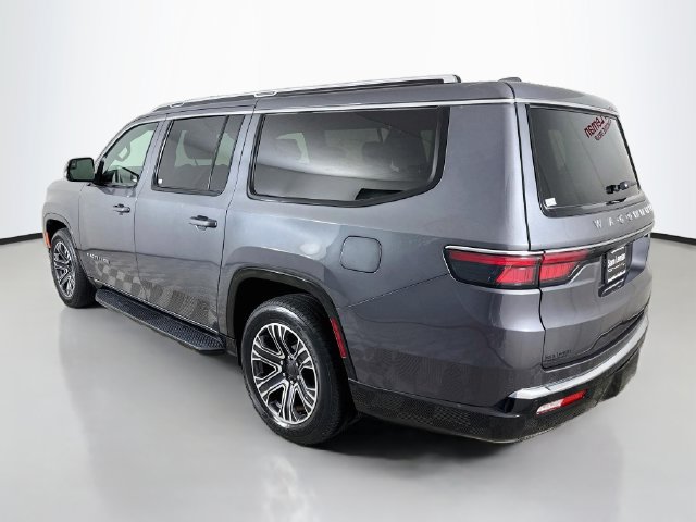 Used 2023 Jeep Wagoneer L 2WD w/ Premium Group I image 5