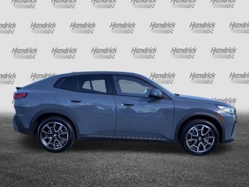 Certified 2025 BMW X2 xDrive28i image 11