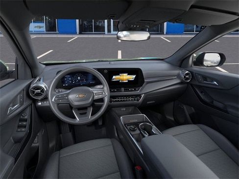 New 2026 Chevrolet Equinox LT w/ Convenience Package II image 15