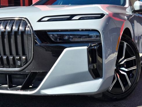 Used 2023 BMW 740i 740i w/ Parking Assistance Package image 3