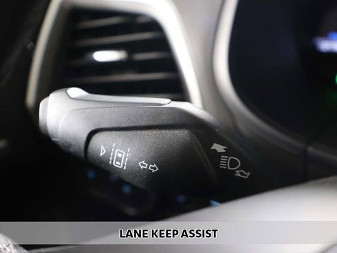 Used 2022 Ford Edge SEL w/ Convenience Package image 3