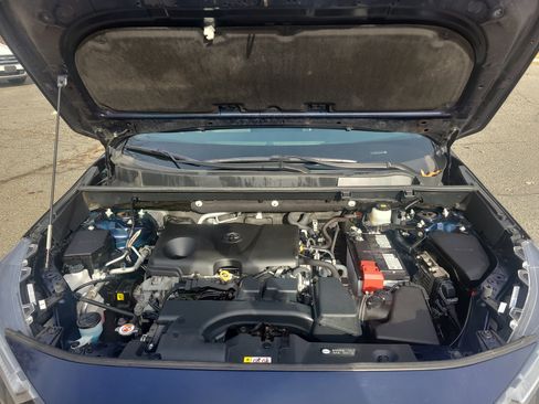 Certified 2023 Toyota RAV4 XLE Premium image 32