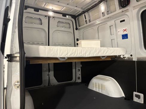 Used 2023 Mercedes-Benz Sprinter 1500 image 32