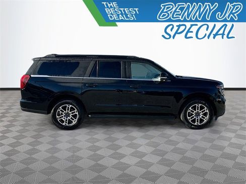 Used 2025 Ford Expedition Max Active image 4