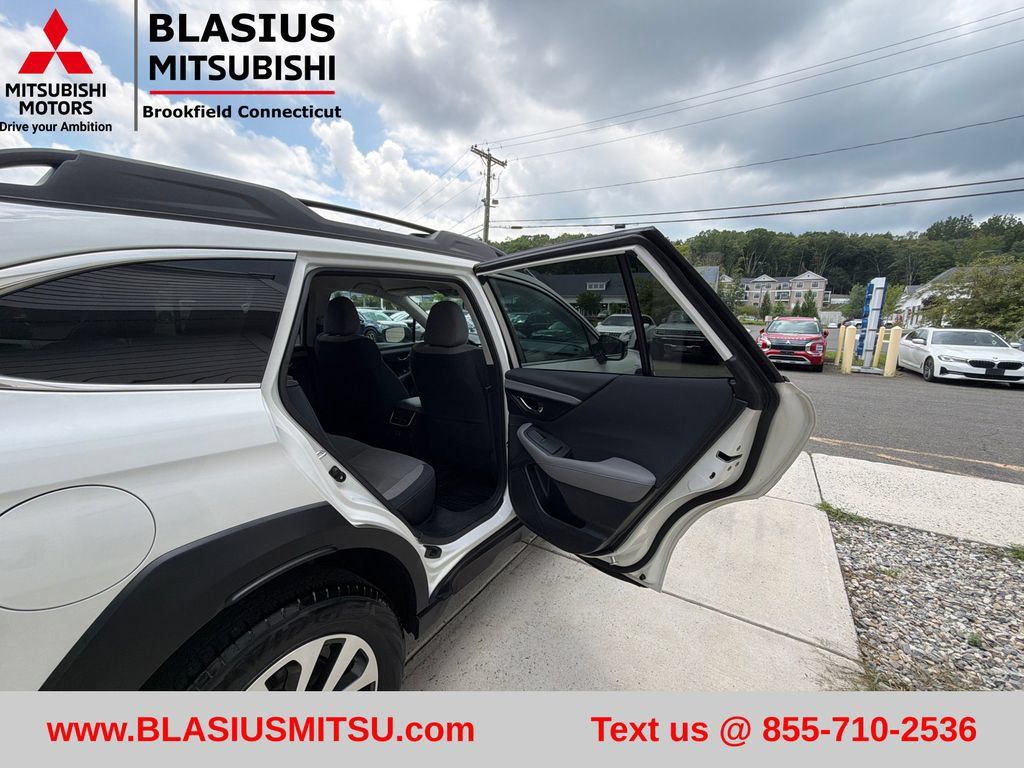 Used 2024 Subaru Outback Premium AWD/4WD image 46