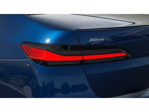 New 2026 BMW 750e xDrive AWD/4WD image 8