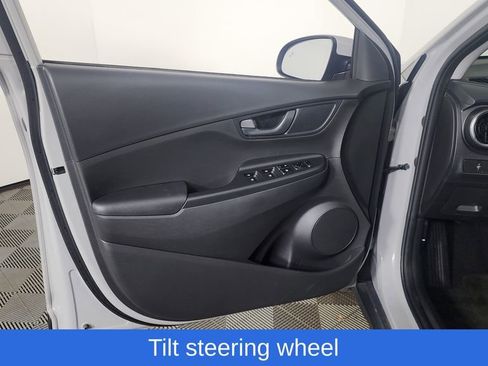 Used 2022 Hyundai Kona SEL image 13