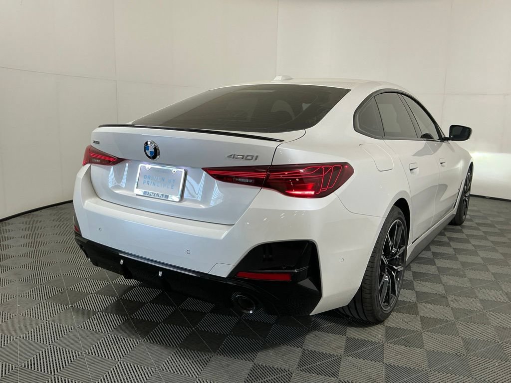 New 2026 BMW 430i xDrive w/ M Sport Package AWD/4WD image 5