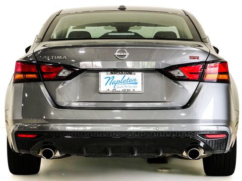 Used 2024 Nissan Altima 2.5 SR FWD image 6