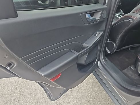 Used 2024 Ford Escape ST-Line Elite w/ Premium Technology Package image 19