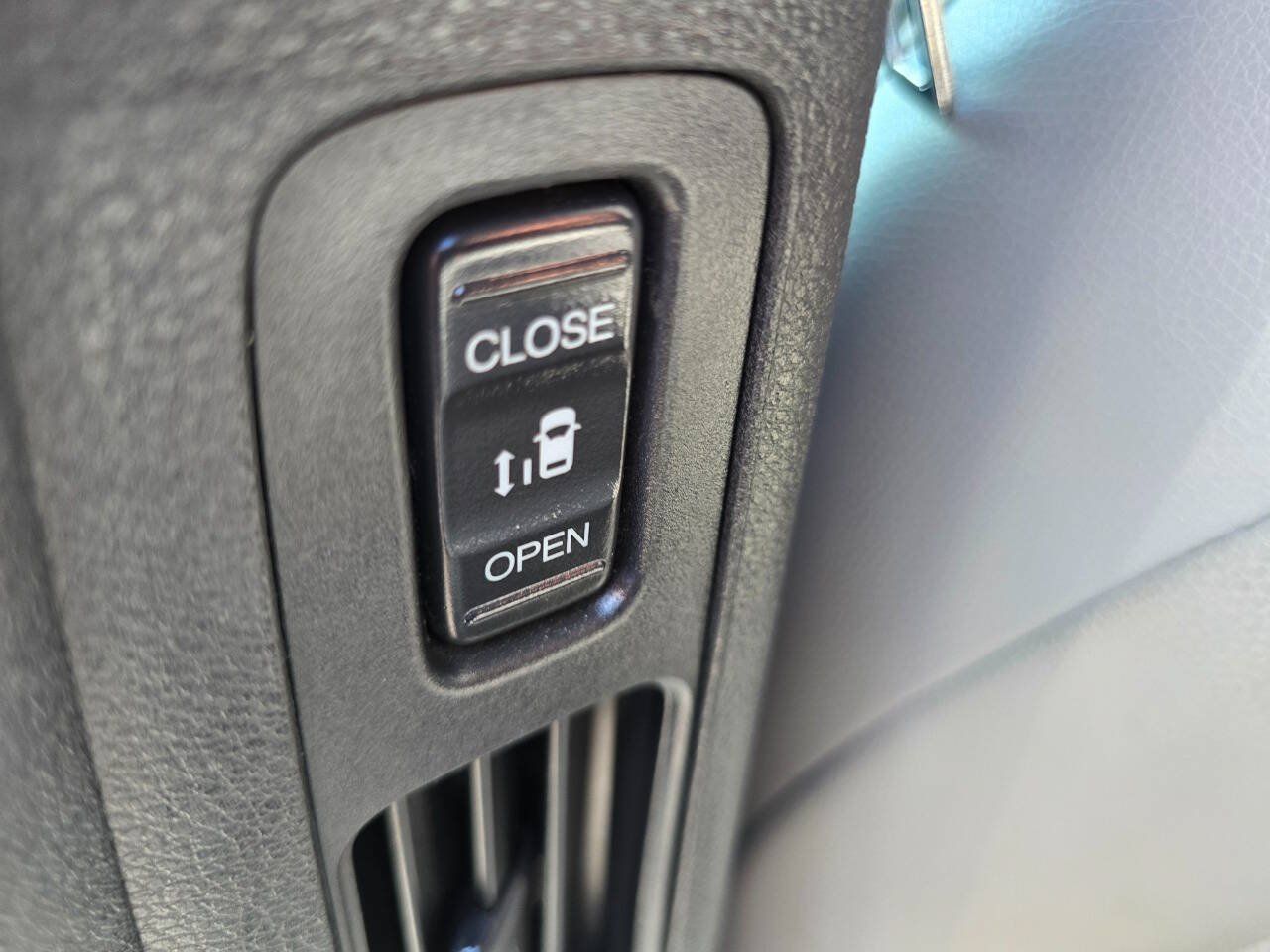 Used 2018 Honda Odyssey EX-L image 28