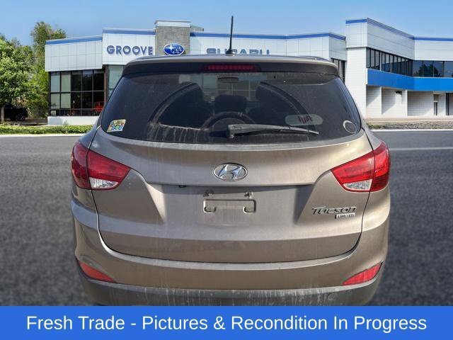 Used 2013 Hyundai Tucson Limited w/ Premium Pkg FWD image 4