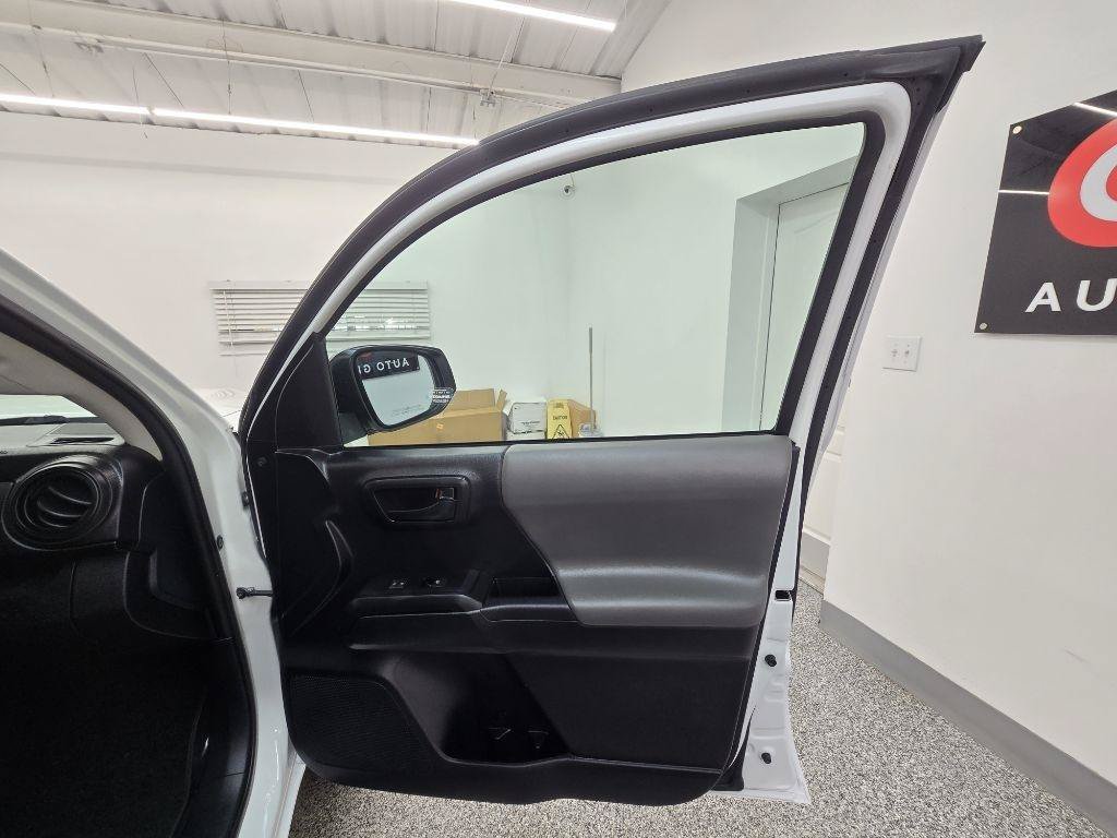Used 2020 Toyota Tacoma SR RWD image 26