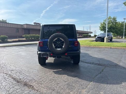 Used 2019 Jeep Wrangler Unlimited Rubicon w/ Dual Top Group AWD/4WD image 3
