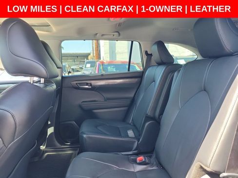 Used 2026 Toyota Highlander Limited AWD/4WD image 19