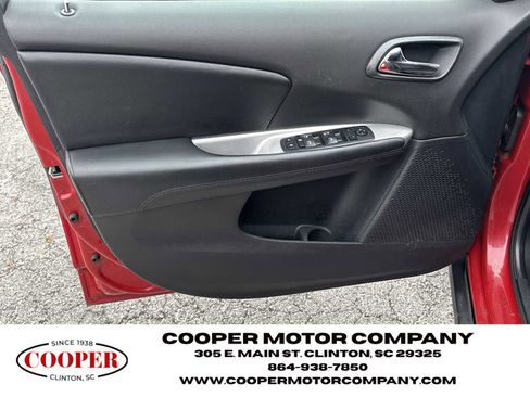 Used 2020 Dodge Journey SE image 10