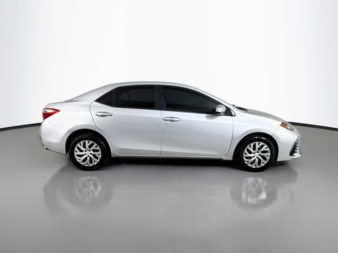Used 2019 Toyota Corolla LE FWD image 11