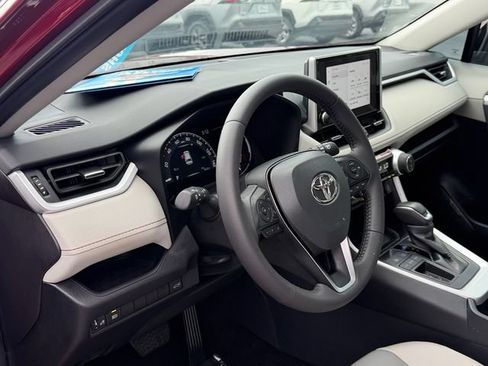 Used 2025 Toyota RAV4 XLE Premium FWD image 12