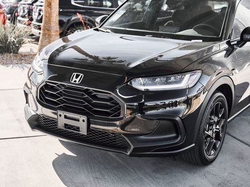 Used 2024 Honda HR-V Sport image 5