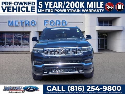 Used 2023 Jeep Grand Wagoneer L Series III w/ Rear Seat Video Group 1 AWD/4WD image 8