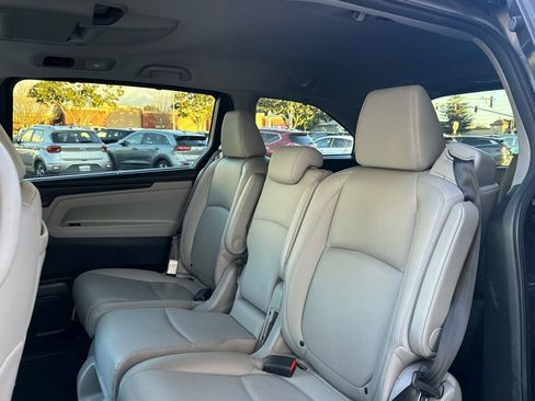Used 2018 Honda Odyssey EX-L image 23