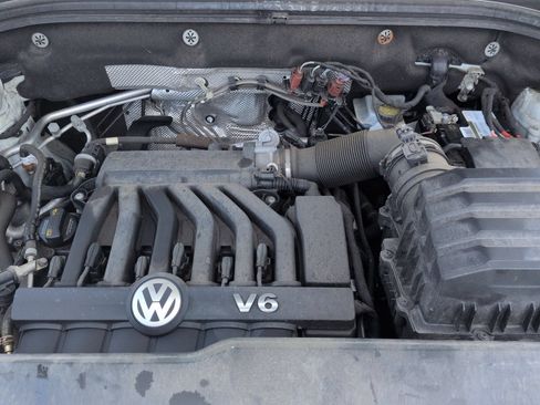 Used 2019 Volkswagen Atlas SEL R-Line AWD/4WD image 31