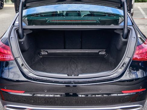 Used 2025 Mercedes-Benz C 300 4MATIC Sedan image 29