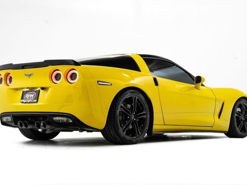 Used 2013 Chevrolet Corvette Coupe w/ 3LT Preferred Equipment Group image 4