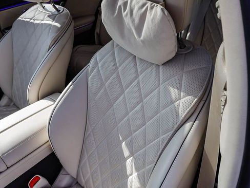 Used 2025 Mercedes-Benz S 580 4MATIC Sedan image 30