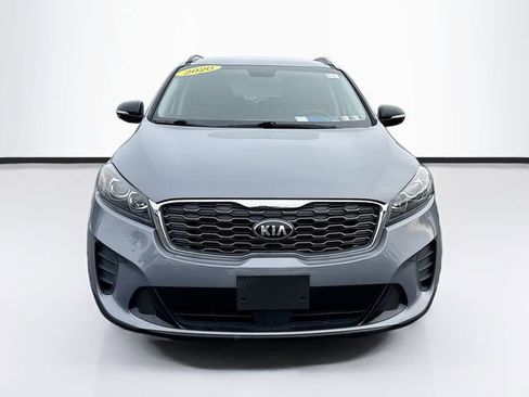 Used 2020 Kia Sorento S image 2