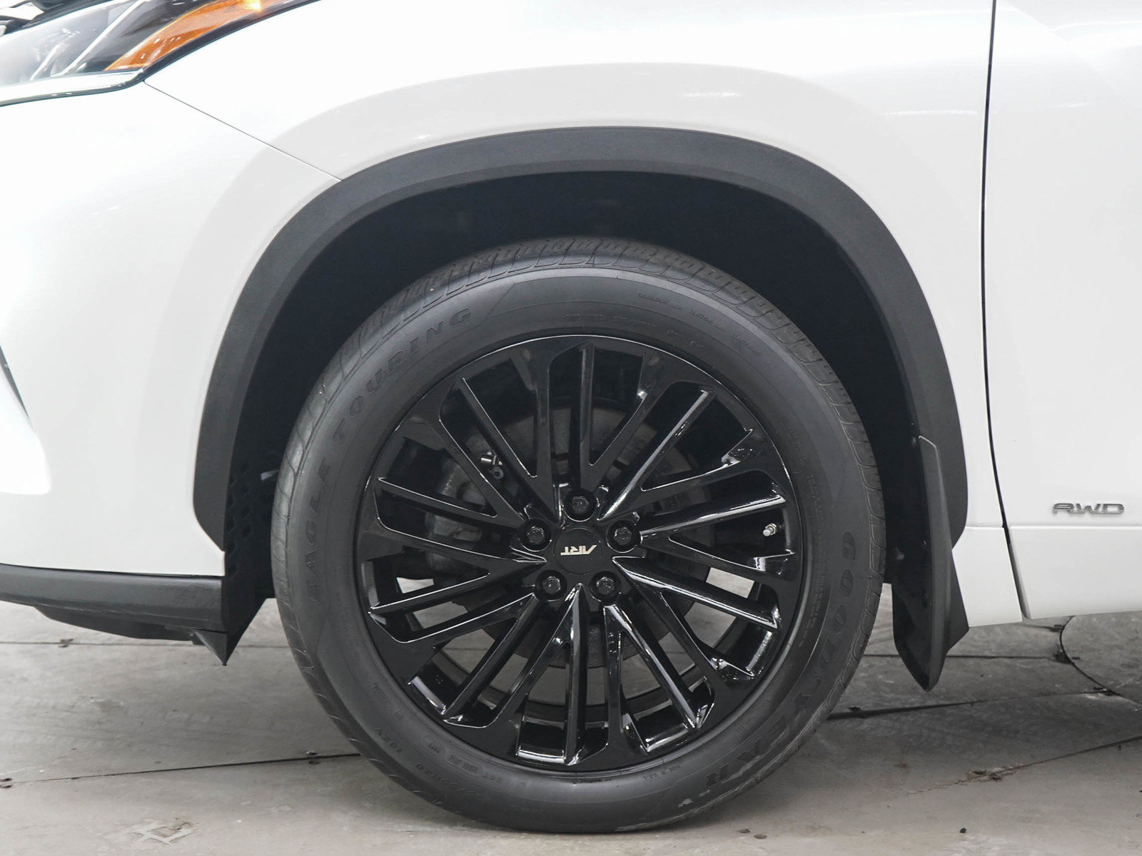 Used 2023 Toyota Highlander Platinum AWD/4WD image 30