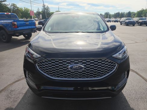 Used 2023 Ford Edge SEL w/ Convenience Package AWD/4WD image 4