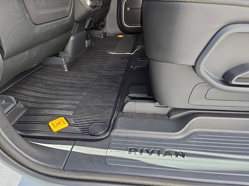 Used 2023 Rivian R1S Launch Edition image 51