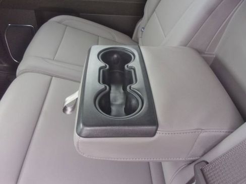 Used 2024 Chevrolet Silverado 1500 LTZ AWD/4WD image 32