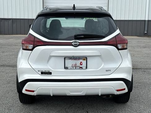 Certified 2023 Nissan Kicks SR FWD image 6