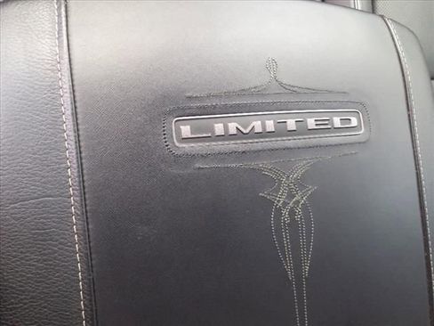 Used 2022 RAM 3500 Limited AWD/4WD image 29