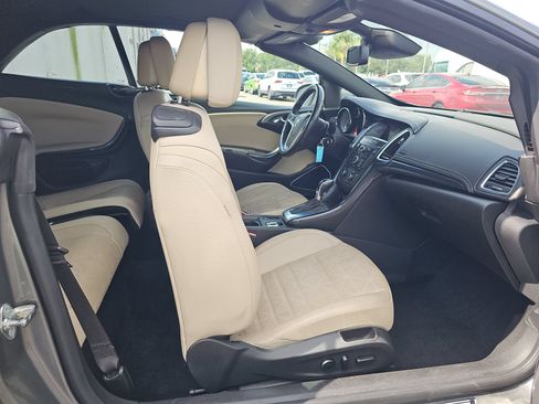 Used 2019 Buick Cascada Premium FWD image 11