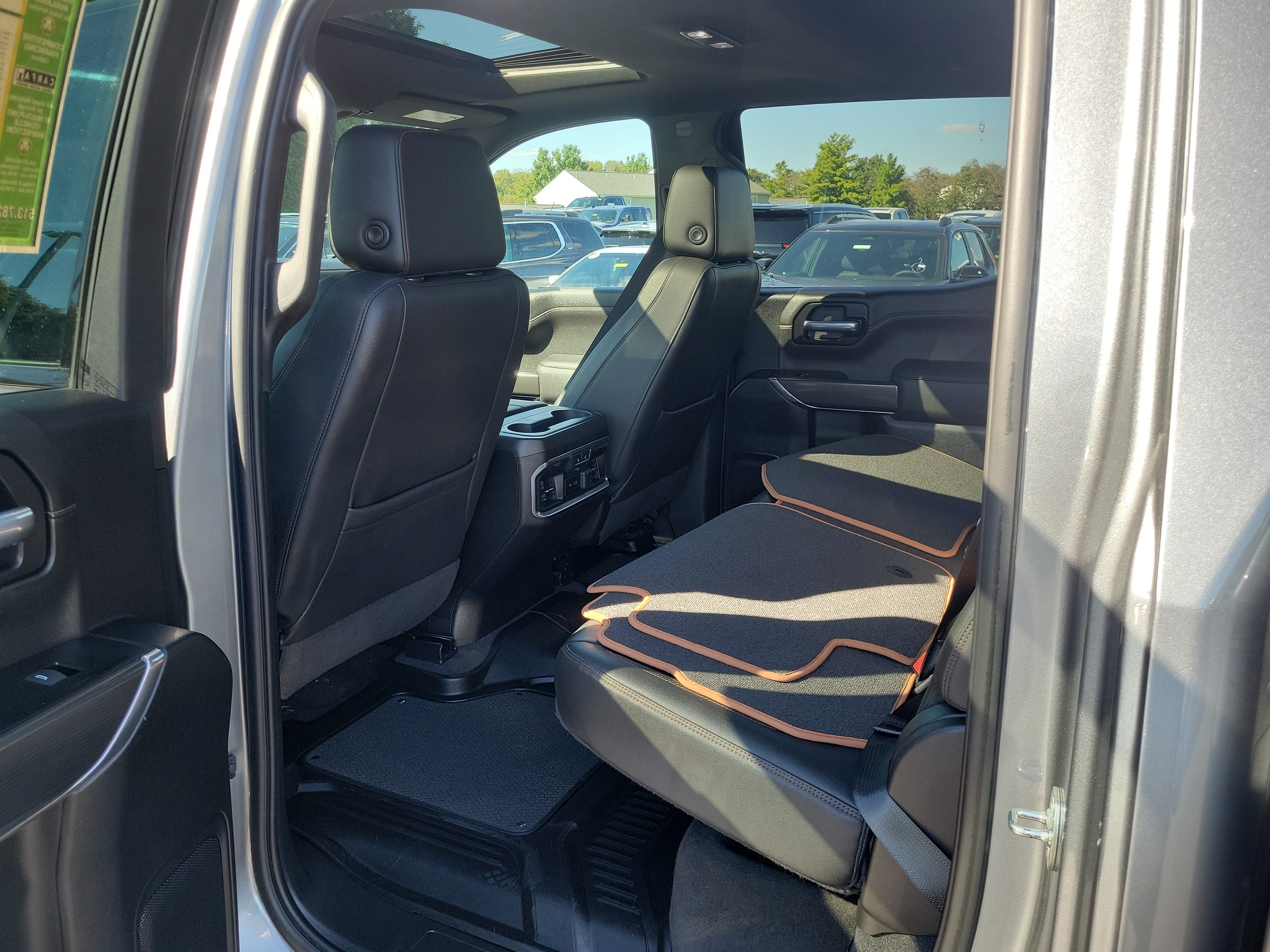 Used 2021 GMC Sierra 1500 AT4 w/ AT4 Premium Package AWD/4WD image 12