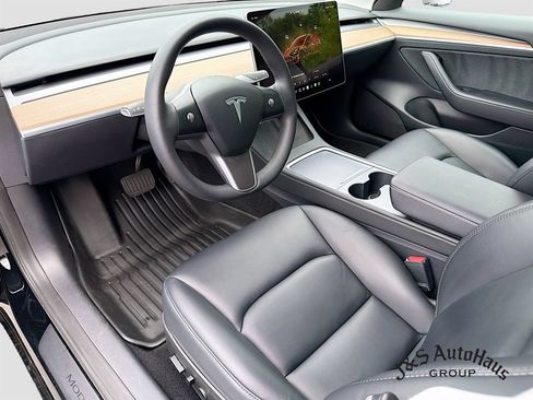 Used 2023 Tesla Model 3 Standard Range RWD image 9