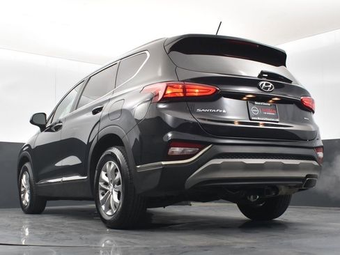 Used 2019 Hyundai Santa Fe SE image 40