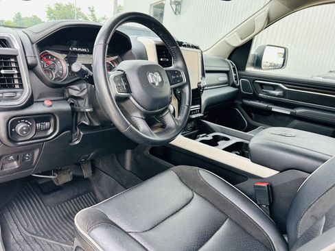 Used 2022 RAM 1500 Laramie AWD/4WD image 15