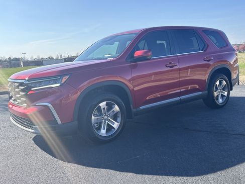 Used 2025 Honda Pilot EX-L image 26