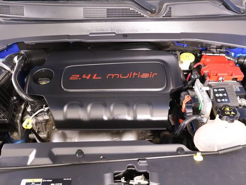 Used 2021 Jeep Compass Latitude w/ Driver Assistance Group AWD/4WD image 19